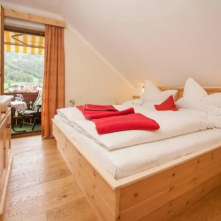 Gutzingerhof Villa Bad Kleinkirchheim Room photo