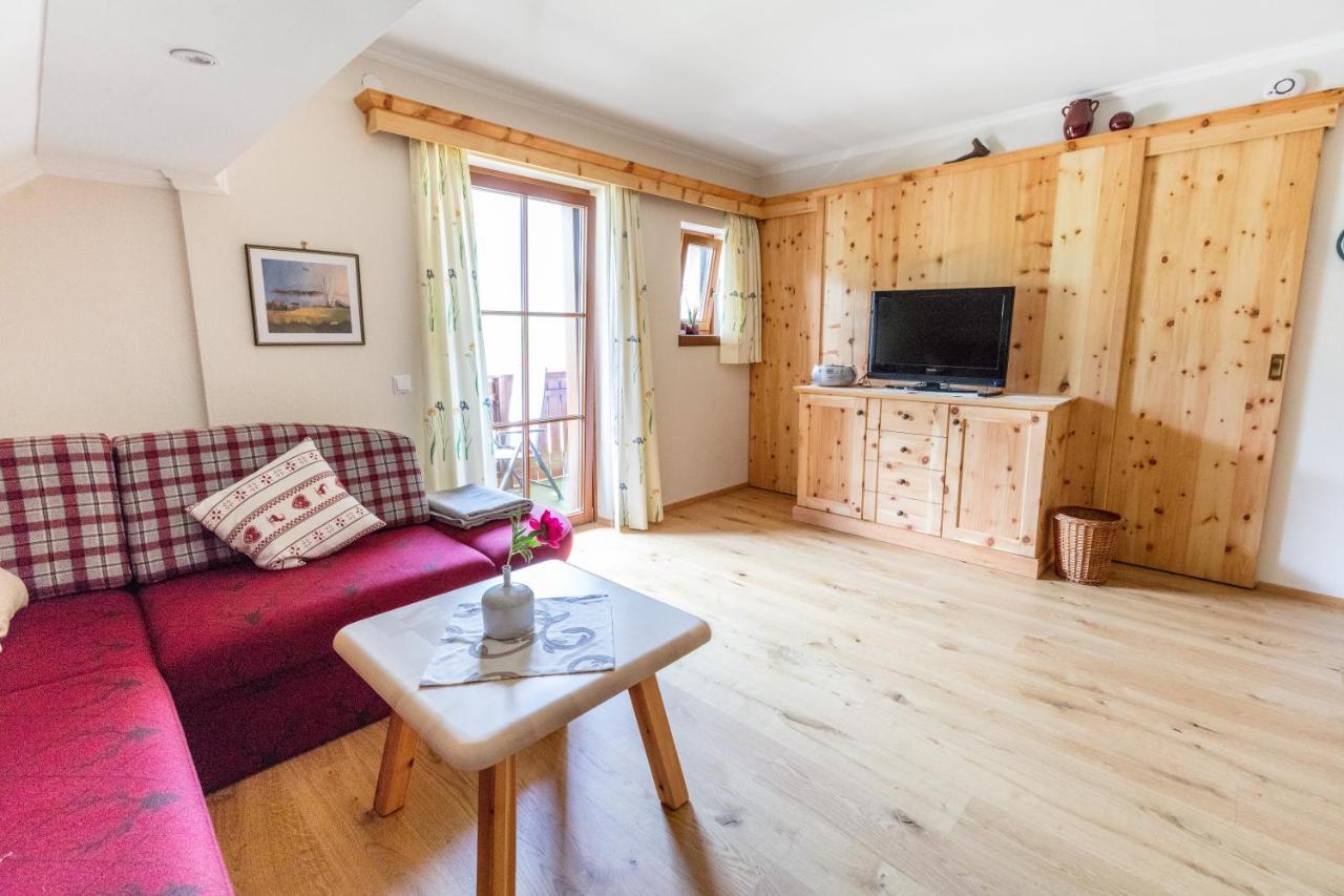 Gutzingerhof Farm stay Bad Kleinkirchheim