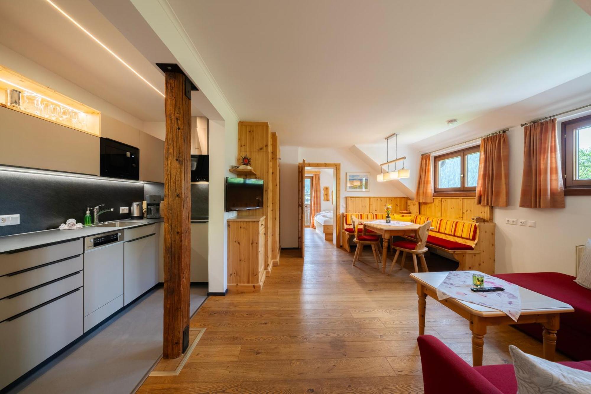 Gutzingerhof Farm stay *