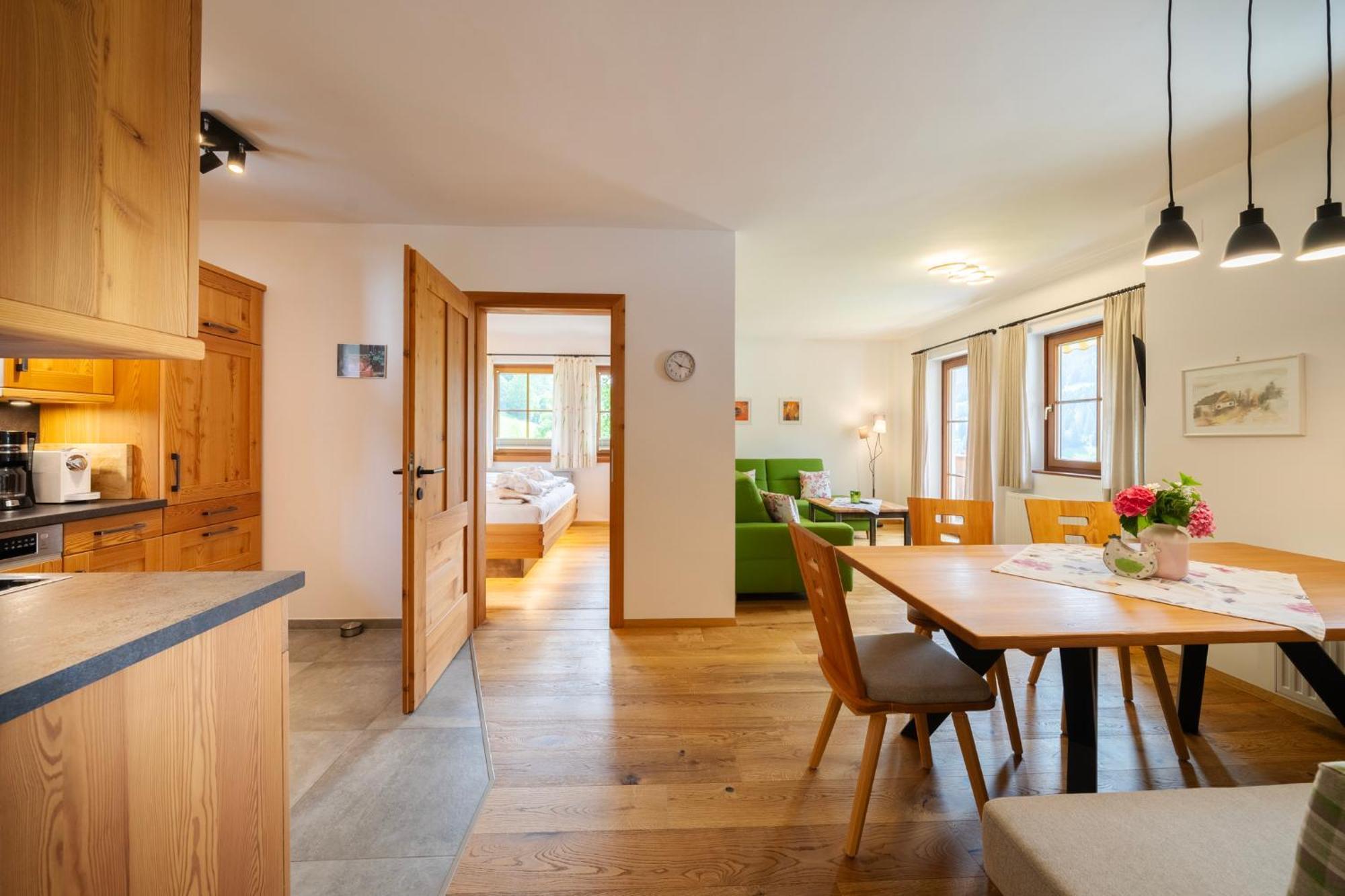 Gutzingerhof Farm stay Bad Kleinkirchheim