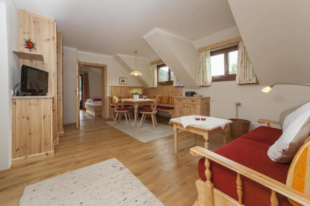 Farm stay Gutzingerhof Bad Kleinkirchheim