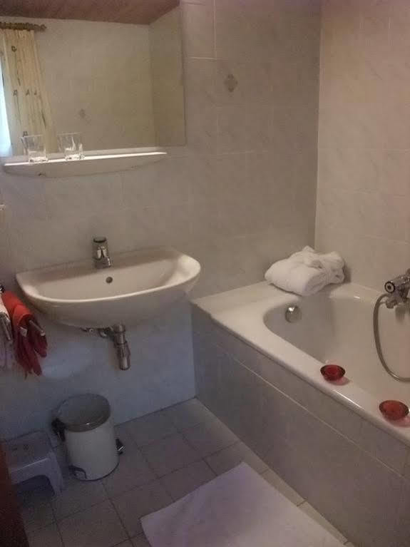 Farm stay Gutzingerhof Bad Kleinkirchheim